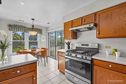1405 Sutton Court #1405, Vernon Hills, IL 60061 - Photo 12
