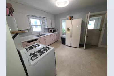 513 Crawford Avenue, Dixon, IL 61021 - Photo 6