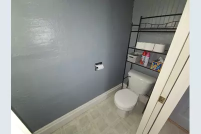 513 Crawford Avenue, Dixon, IL 61021 - Photo 14