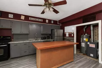 300 N Bogardus Street, Elkhart, IL 62634 - Photo 8