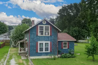 300 N Bogardus Street, Elkhart, IL 62634 - Photo 2