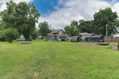 300 N Bogardus Street, Elkhart, IL 62634 - Photo 28