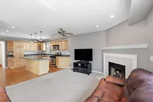 5457 N Monitor Ave, Chicago, IL 60630 - Photo 16