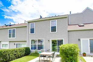 2 Chaucer Ln, Streamwood, IL 60107 - Photo 20