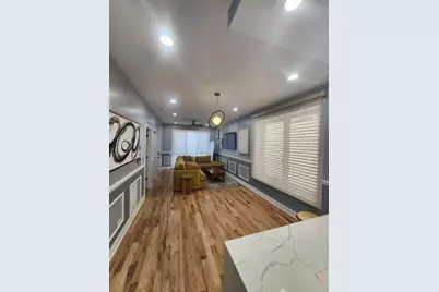 1034 N Drake Avenue, Chicago, IL 60651 - Photo 2