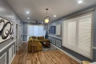1034 N Drake Ave, Chicago, IL 60651 - Photo 2