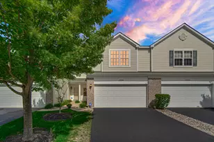 15239 Kenmare Cir, Manhattan, IL 60442 - Photo 2