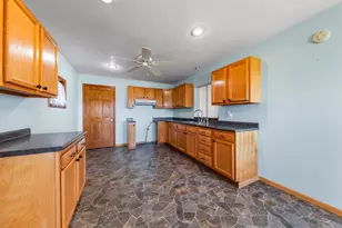 3447 E 27th Rd, Marseilles, IL 61341 - Photo 6