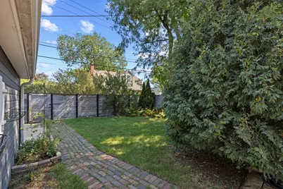 2207 Crawford Avenue, Evanston, IL 60201 - Photo 30