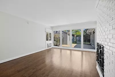 2207 Crawford Avenue, Evanston, IL 60201 - Photo 6