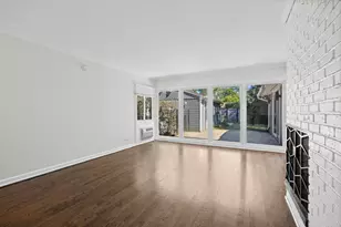 2207 Crawford Ave, Evanston, IL 60201 - Photo 6