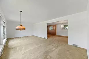 9701 Kedvale Ave, Skokie, IL 60076 - Photo 14