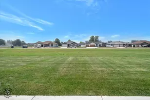 974 Tallgrass Ln, Manteno, IL 60950 - Photo 28