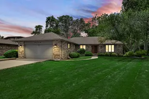 5239 Laramie Ct, Oak Forest, IL 60452 - Photo 1