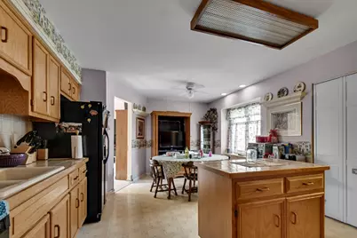 5239 Laramie Court, Oak Forest, IL 60452 - Photo 8