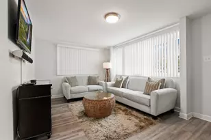 800 E 169th Pl, South Holland, IL 60473 - Photo 16