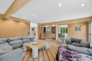 201 Aspen Ln, Highland Park, IL 60035 - Photo 8