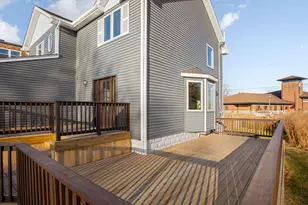 606 S York St, Elmhurst, IL 60126 - Photo 6