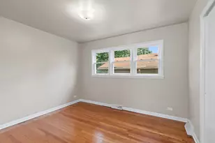2115 N Mobile Ave, Chicago, IL 60639 - Photo 8
