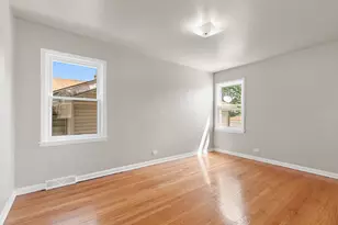 2115 N Mobile Ave, Chicago, IL 60639 - Photo 10