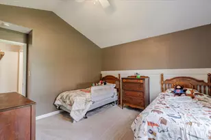 412 Sunset Dr, Colfax, IL 61728 - Photo 22