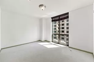 635 N Dearborn St, Chicago, IL 60654 - Photo 12
