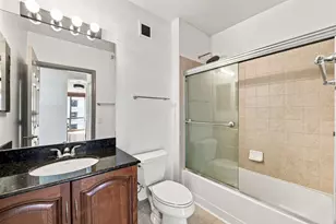 635 N Dearborn St, Chicago, IL 60654 - Photo 18