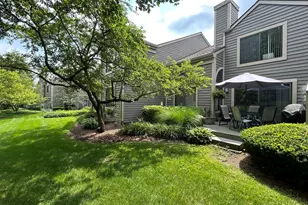 398 White Oak Ln, Lake Barrington, IL 60010 - Photo 24