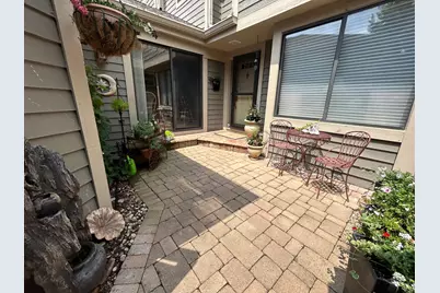 398 White Oak Lane, Lake Barrington, IL 60010 - Photo 4