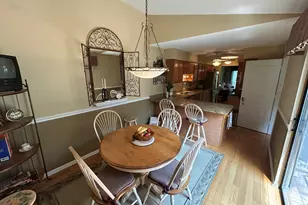 398 White Oak Ln, Lake Barrington, IL 60010 - Photo 6