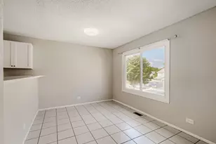 3729 Dory Cir E, Hanover Park, IL 60133 - Photo 8