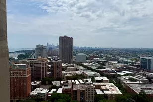 655 W Irving Park Rd, Chicago, IL 60613 - Photo 12