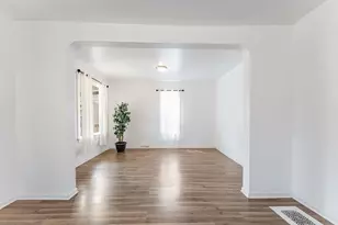 8836 S Carpenter St, Chicago, IL 60620 - Photo 6