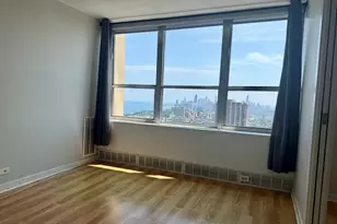 655 W Irving Park Rd, Chicago, IL 60613 - Photo 16