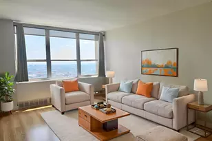 655 W Irving Park Rd, Chicago, IL 60613 - Photo 6