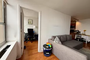 655 W Irving Park Rd, Chicago, IL 60613 - Photo 8