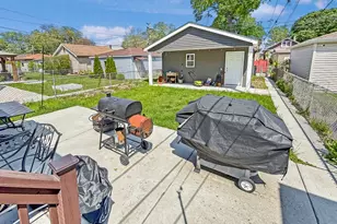 2719 Euclid Ave, Berwyn, IL 60402 - Photo 18