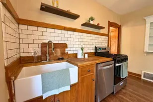 2719 Euclid Ave, Berwyn, IL 60402 - Photo 10