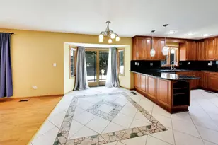 443 N Tara Ln, Addison, IL 60101 - Photo 12