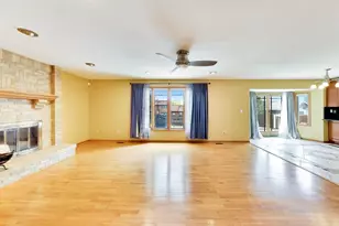 443 N Tara Ln, Addison, IL 60101 - Photo 14