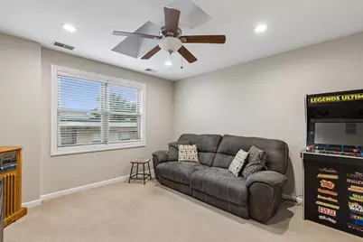 6039 W Montrose Avenue, Chicago, IL 60634 - Photo 14