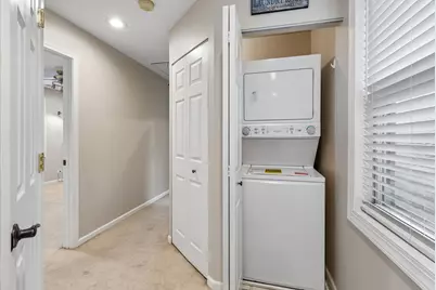 6039 W Montrose Avenue, Chicago, IL 60634 - Photo 16