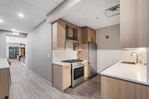 201 N Westshore Dr, Chicago, IL 60601 - Photo 26