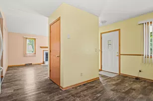 117 Pembroke Rd SW, Poplar Grove, IL 61065 - Photo 10