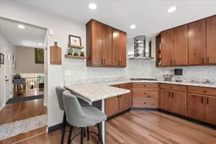 4017 Carousel Dr, Northbrook, IL 60062 - Photo 10