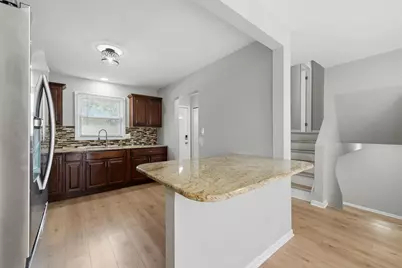 17690 Hillcrest Drive, Country Club Hills, IL 60478 - Photo 8