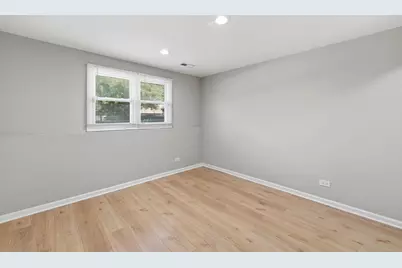 17690 Hillcrest Drive, Country Club Hills, IL 60478 - Photo 14