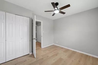 17690 Hillcrest Drive, Country Club Hills, IL 60478 - Photo 18