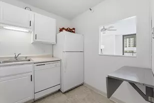 10 E Ontario St, Chicago, IL 60611 - Photo 6