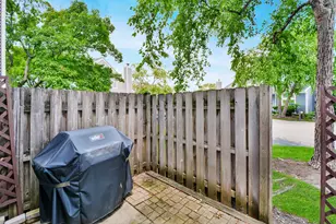 1234 N Knollwood Dr, Palatine, IL 60067 - Photo 22